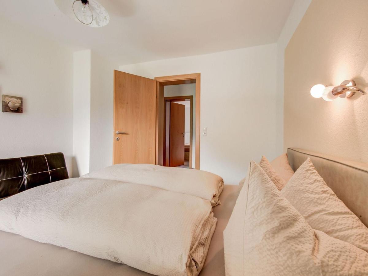 Attractive Apartment In Hainzenberg With Ski Room Exterior photo